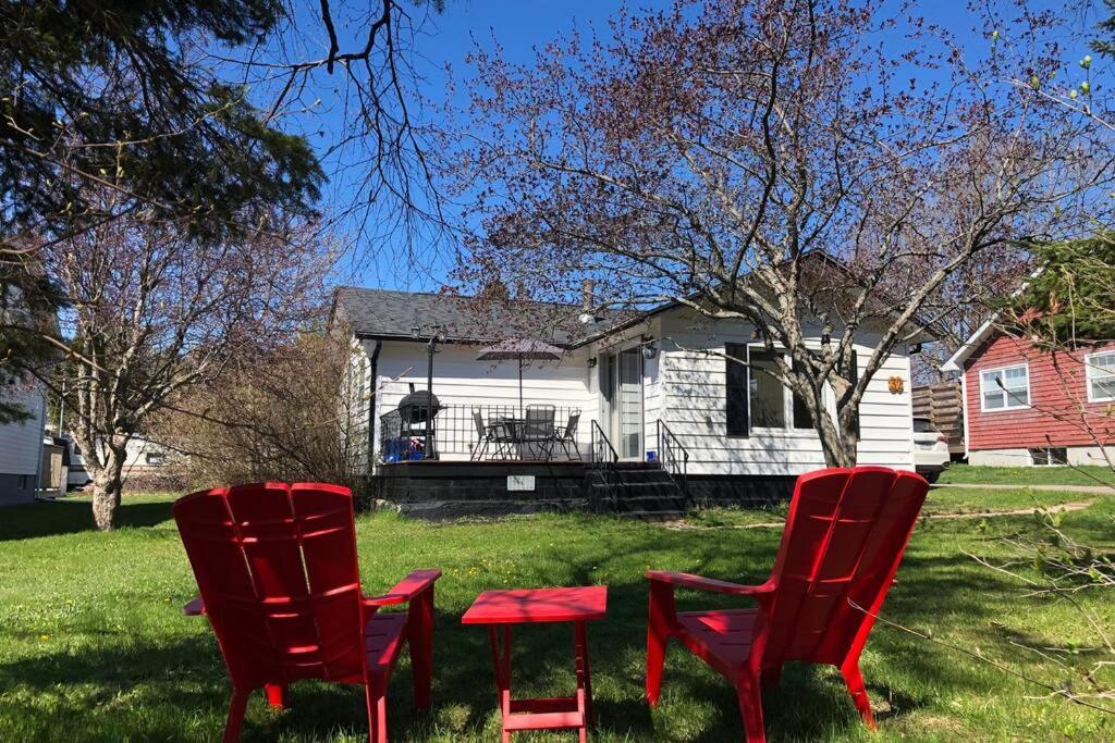 Cozy Chalet Near The Beach Shediac Eksteriør bilde